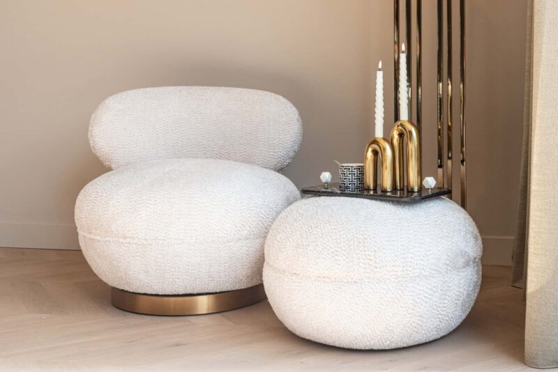 Lounge stoel Jace lovely cream van achteren, stijlvol