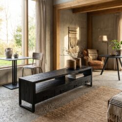 Tv-meubel Britt Zwart met laden, modern industrieel ontwerp met mango hout en staal