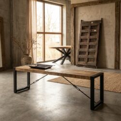 Zitbank Britt 180, houten blad, zwart metalen frame, robuuste elegantie