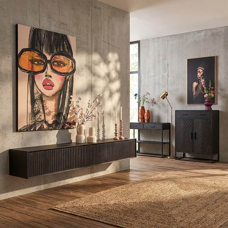 Zwevend tv-meubel Madison Black in zwart, prachtig mangohout en lattenpatroon