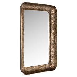 Een stijlvolle vintage metalen spiegel met een robuuste, rustieke afwerking, perfect voor een industrieel interieur. Ontdek unieke meubelstukken bij Mokana Meubelen voor een karaktervolle uitstraling.