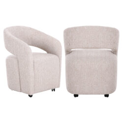 Zijaanzicht beige eetkamerstoel Vixen met armleuning en verfijnd lineair ontwerp