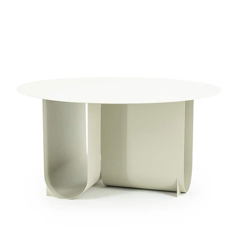 Schlichter weißer Couchtisch mit einzigartigem Design, perfekt für moderne Wohnzimmer. Aus hochwertigem Material gefertigt, verbindet er Funktionalität mit Stil und sorgt so für einen zeitgemäßen Look.