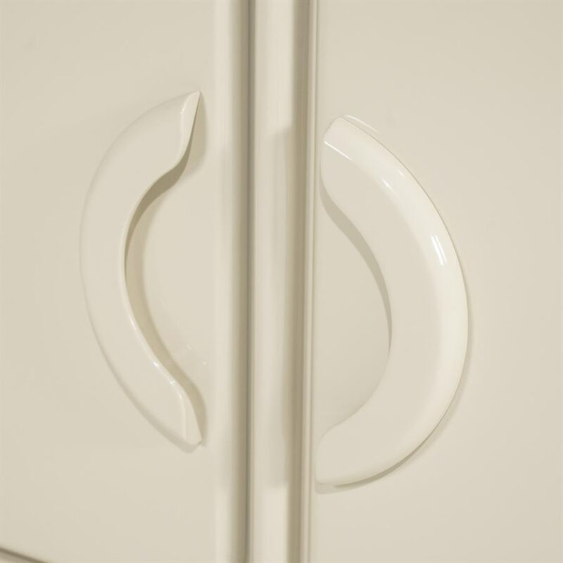 Dresser Gubby beige high gloss kast geplaatst in modern interieur