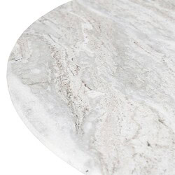 Tischplatte aus Marmor mit natürlichen Weiß- und Beigetönen, perfekt für einen eleganten und modernen Einrichtungsstil.