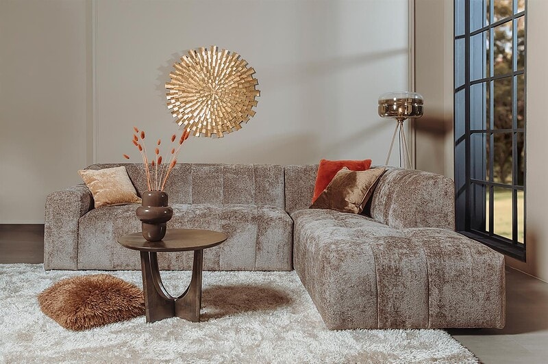 Luxuriöses Sofa von Mokana Meubelen in einem stilvollen Wohnzimmer – perfekt für modernes Wohnen. Aus hochwertigen Materialien gefertigt, bietet es Komfort und Eleganz für jedes Wohnzimmer.