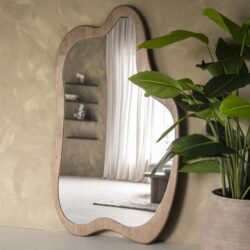 Achterkant staande spiegel Laban XL met stevig rubberhout frame SCAN collectie