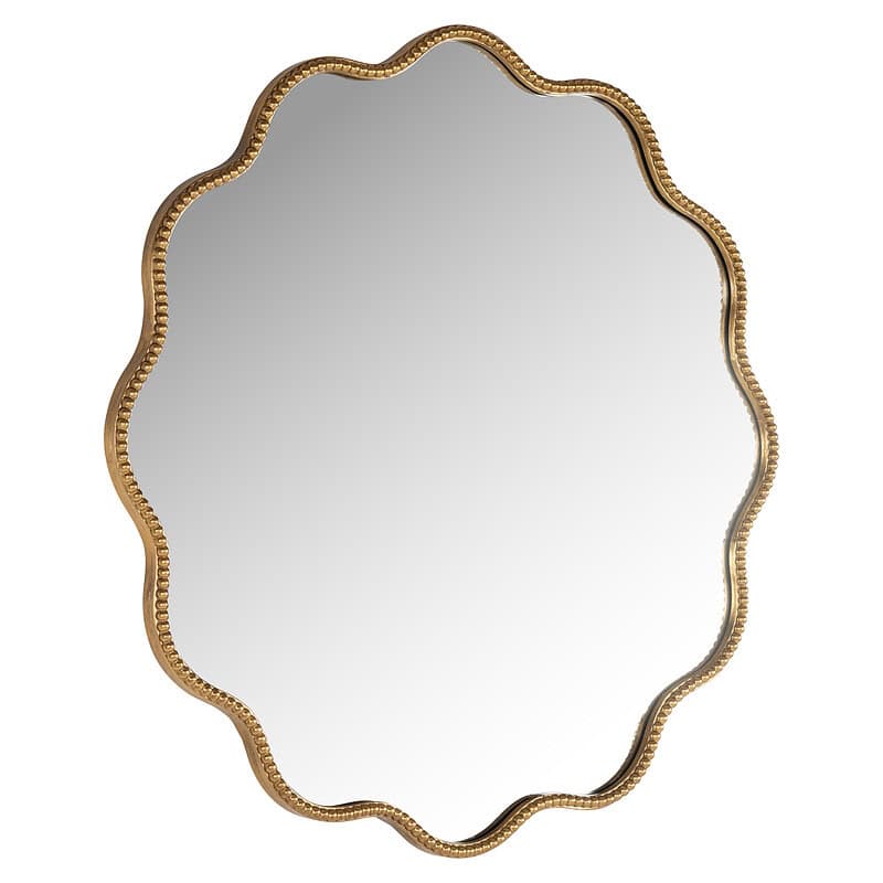 Elegante gouden spiegel met een sierlijke, gedetailleerde rand, perfect voor een luxe interieur. Een stijlvolle decoratie die elke ruimte verfraait en een gevoel van verfijning toevoegt.