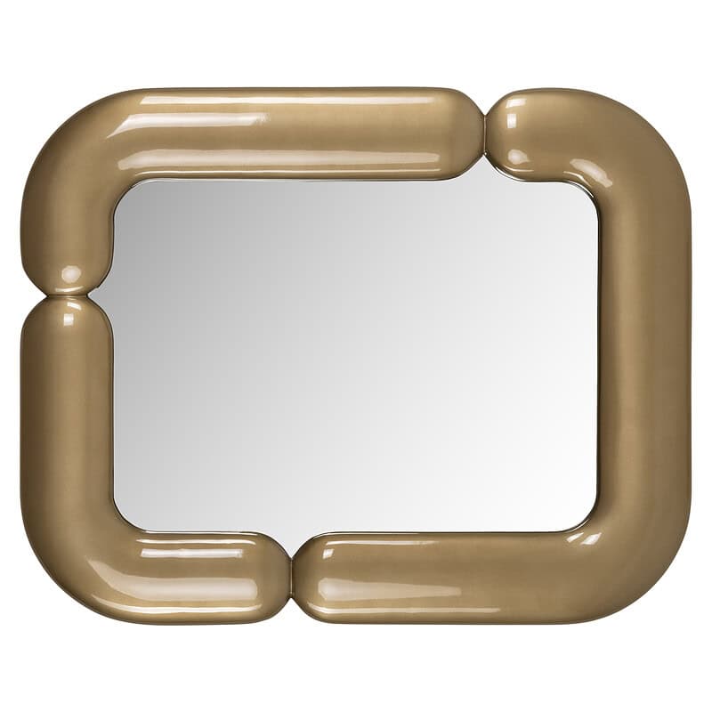 Luxe spiegel Aubry in goudkleurig frame, perfect voor moderne interieurdecoratie, met een elegante en stijlvolle uitstraling.