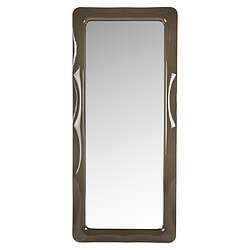 Elegante houten staande spiegel met een modern design, perfect voor elke slaapkamer of kleedkamer. Gemaakt van hoogwaardige materialen voor duurzaamheid en stijl.