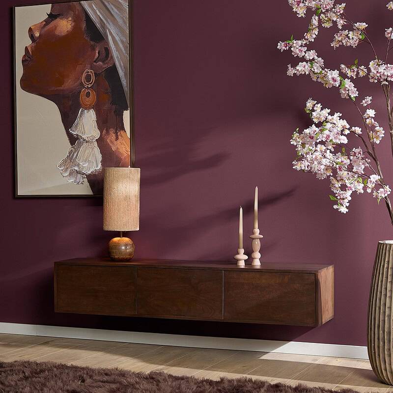 Modern zwevend tv meubel in bruin mangohout, 160 cm breed, perfect voor een eigentijdse woonkamer. Gemaakt van duurzaam mangohout met een strakke, minimalistische uitstraling.