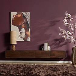 Modern zwevend tv meubel in bruin mangohout, 240 cm breed, perfect voor een eigentijdse woonkamer. Gemaakt van duurzaam mangohout met een strakke, minimalistische uitstraling.