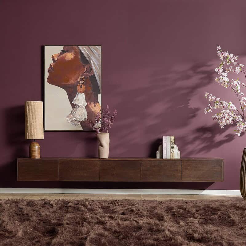 Modern zwevend tv meubel van mangohout in bruin, 280 cm breed, perfect voor een eigentijdse woonkamer.