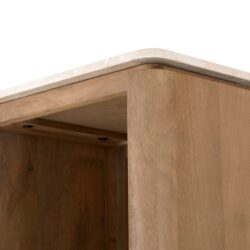 Textuur close-up beige marmer bovenblad Dallas woonserie natuurlijke aders