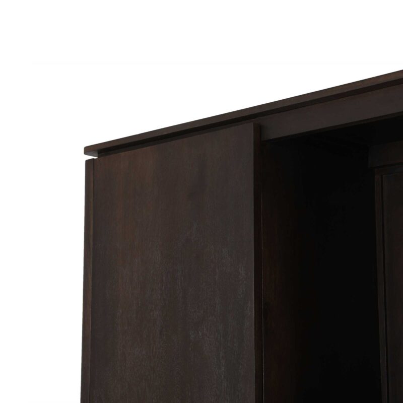 Achterkant en afwerking van de Dallas vakkenkast XL in bruin mangohout