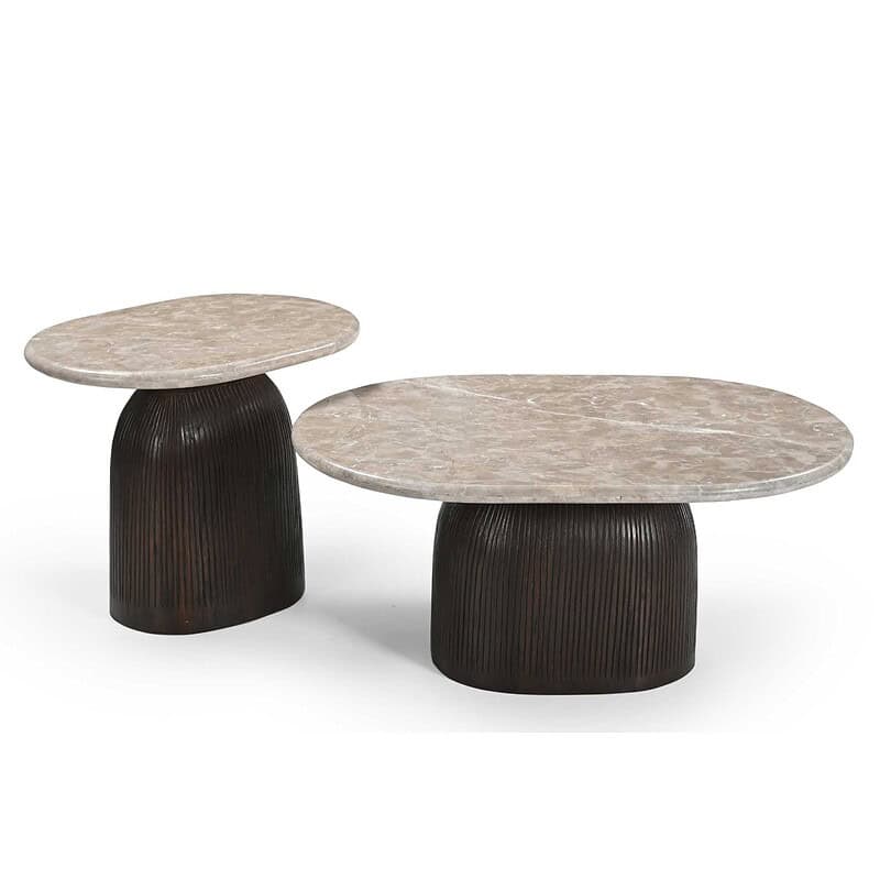 Moderne bijzettafels Noel van Mokana met marmeren bladen en houten basis, perfect voor stijlvolle woonruimtes.