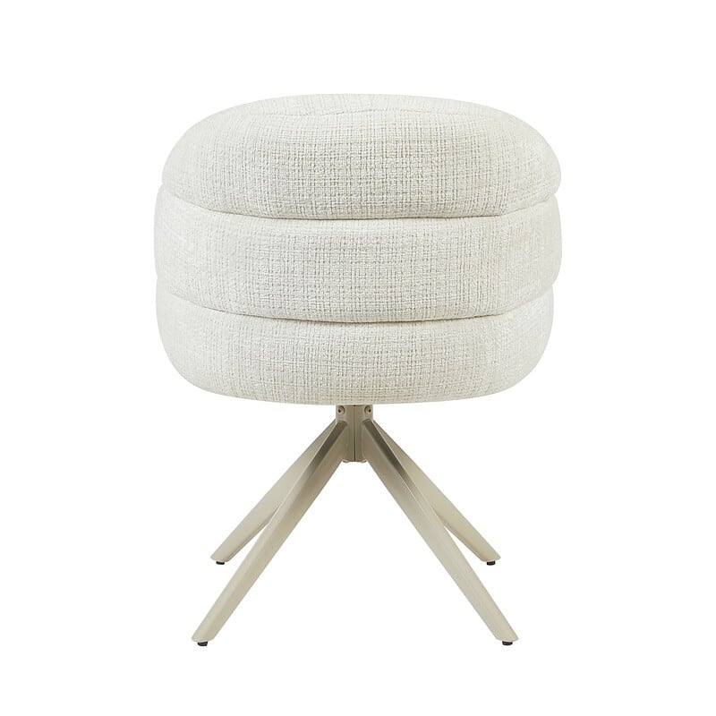 Ontdek de stijlvolle draaibare eetkamerstoel Bella in Off White met zandkleurige poot, perfect voor een moderne en elegante eetkamer.