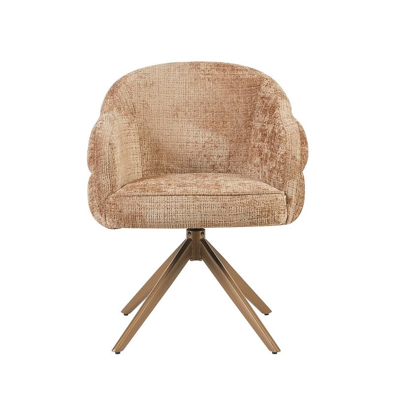 Draaibare eetkamerstoel Bella Cinnamon met bronzen poot, comfortabel en stijlvol, perfect voor moderne eetkamers. Gemaakt van zachte, luxe bekleding en stevige constructie voor langdurig gebruik.