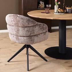 Comfortabele draaibare eetkamerstoel Bella Clay met zachte bekleding en zwart onderstel, perfect voor moderne eetkamers en gezellige eetervaringen.