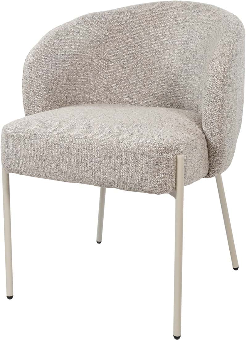 Comfortabele moderne fauteuil met lichtgekleurde stoffen bekleding en slanke metalen poten, perfect voor een stijlvolle en gezellige zithoek.