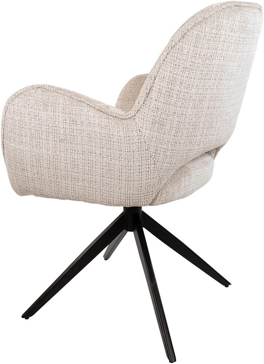 Draaistoel met zachte, beige stoffen bekleding en zwarte houten poten, ideaal voor een stijlvolle en comfortabele zithoek in huis of kantoor.