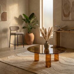 Bruine salontafel Aero van glas en resin uit de IND collectie