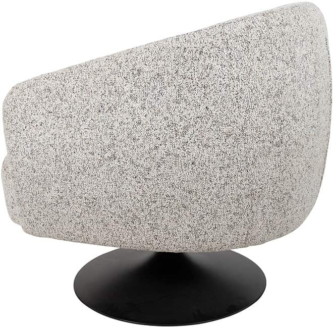 Moderne bohemian fauteuil met zachte, speelse textuur en ronde vormen, perfect voor een stijlvolle en comfortabele zithoek in elk interieur.