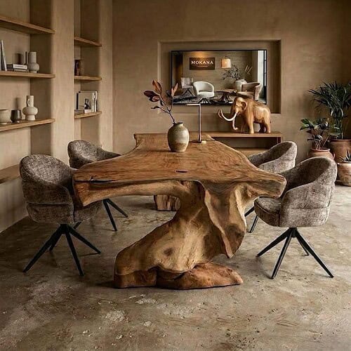 Wasserfall-Baumstammtisch, 300 cm, aus massivem Suarholz mit Baumstumpf als Tischfuß, im Mokana-Showroom in Enschede