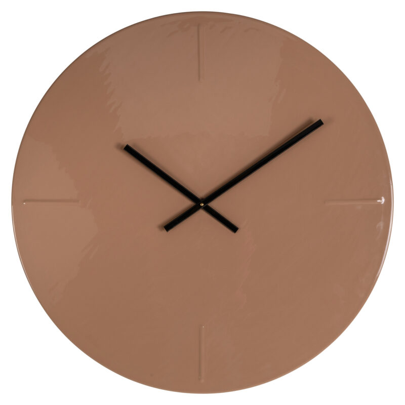 Handgemaakte wandklok Elles in mocha mousse kleur 76 cm modern design
