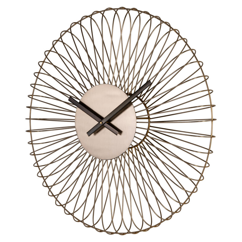 Gouden decoratieve wandklok Wirle als stijlvol accent in modern interieur