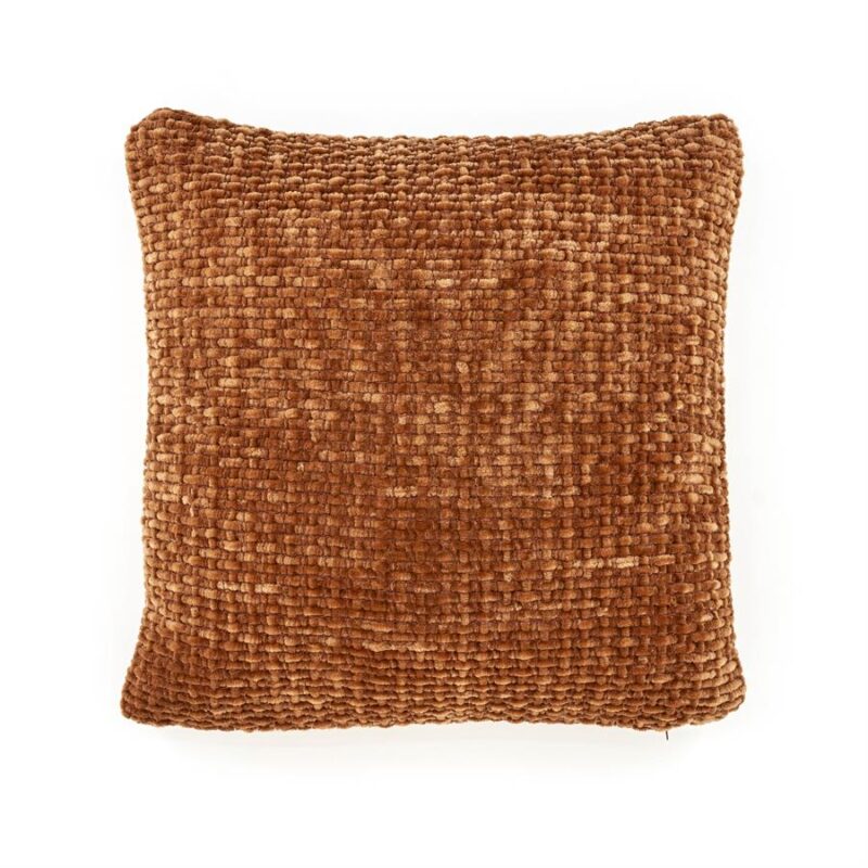 Bruin gestoffeerd kussen met textuur, perfect voor woonkamer of slaapkamer.