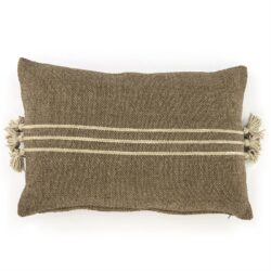 Luxe decoratief kussen met strepen en franjes, perfect voor moderne woonkamers en slaapkamers, gemaakt van hoogwaardig textiel voor comfort en stijl.