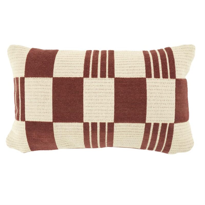 Pillow Twist sierkussen 35x55 cm in burgundy rood van 100% katoen