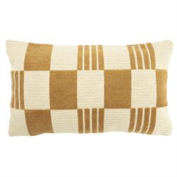 Pillow Twist sierkussen 35x55 cm in mosterdgeel van 100% katoen