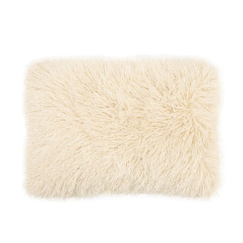 Witte wollen vloerkleed Luxe witte wollen vloerkleed, zacht en comfortabel, perfect voor moderne en gezellige interieurdecoratie.
