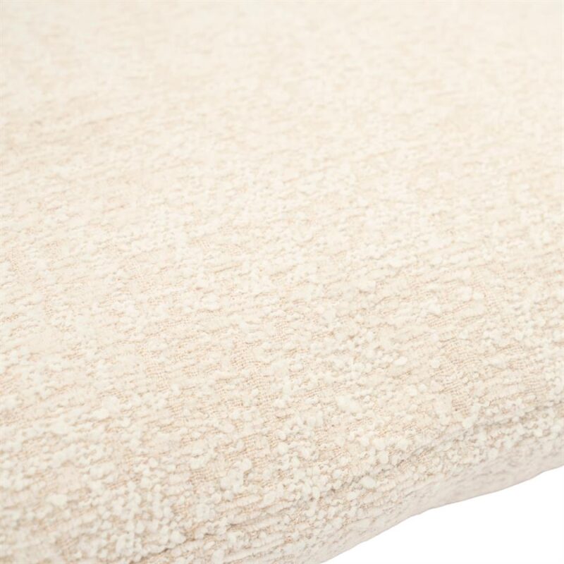 Detail textuur beige sierkussen Bayo met polyester viscose en linnen stof