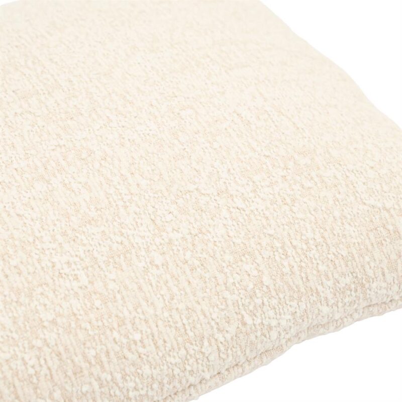 sierkussen-bayo-beige-textuur-detail Detail van de zachte textuur van het beige Bayo sierkussen in polyester en viscose