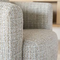 Fauteuil Jordan Taupe Asti, van Eleonora, detailfoto 5