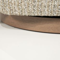 Fauteuil Jordan Taupe Asti, van Eleonora, detailfoto 11