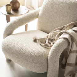 Fauteuil Monica - taupe Asti, van Eleonora, zijaanzicht