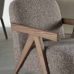 Fauteuil Francis - taupe Flou, van Eleonora, detailfoto 2