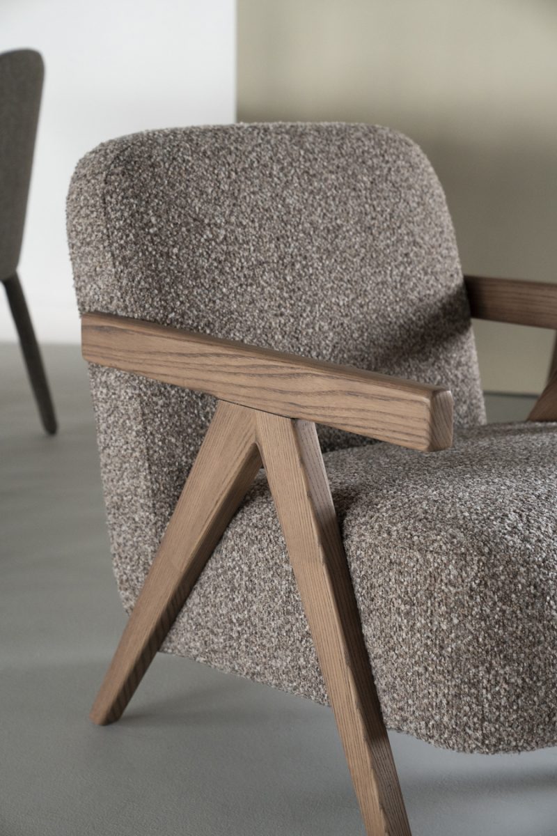 Fauteuil Francis - taupe Flou, van Eleonora, detailfoto 2