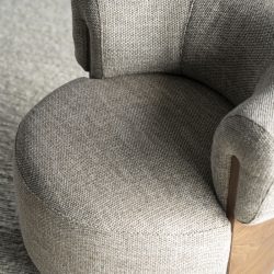 Fauteuil Nila bruin - taupe Vanu, van Eleonora, detailfoto 4