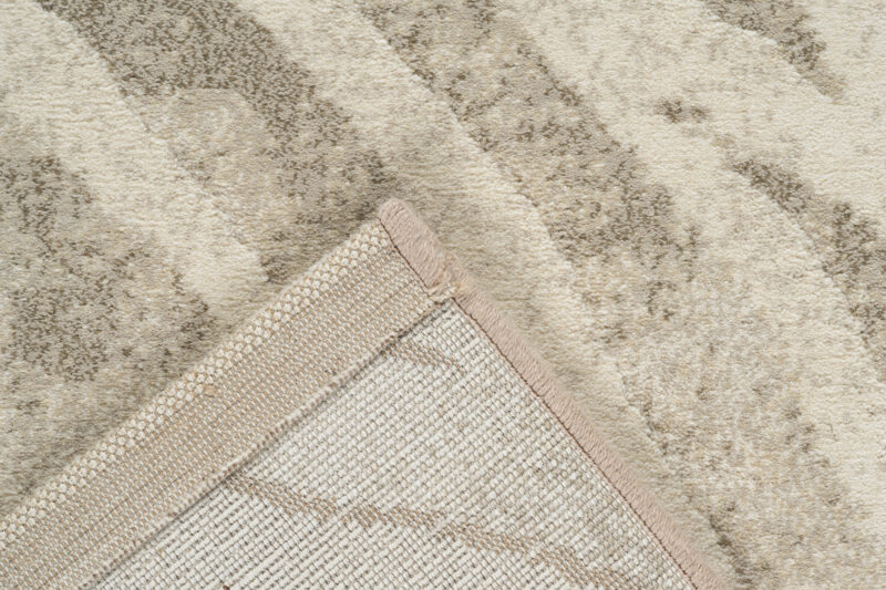 Hoogwaardig houten vloerkleed met beige en grijze patronen, perfect voor een moderne woonkamer of slaapkamer, biedt comfort en stijl.