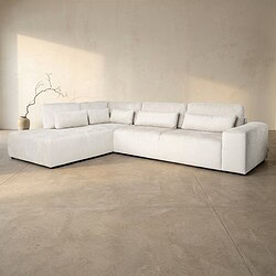 Moderne witte loungebank met comfortabele kussens, perfect voor stijlvolle woonruimtes en gezellige zithoekjes.