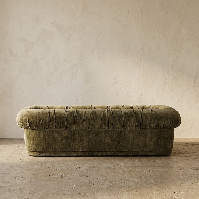 Luxe groene fluwelen loungebank met zachte bekleding, perfect voor moderne woonkamers en stijlvolle zithoeken. Gemaakt van hoogwaardig materiaal voor comfort en duurzaamheid.