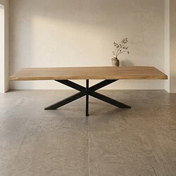 Moderne eettafel met houten blad en zwart metalen onderstel, perfect voor een eigentijdse eetkamer of woonruimte.