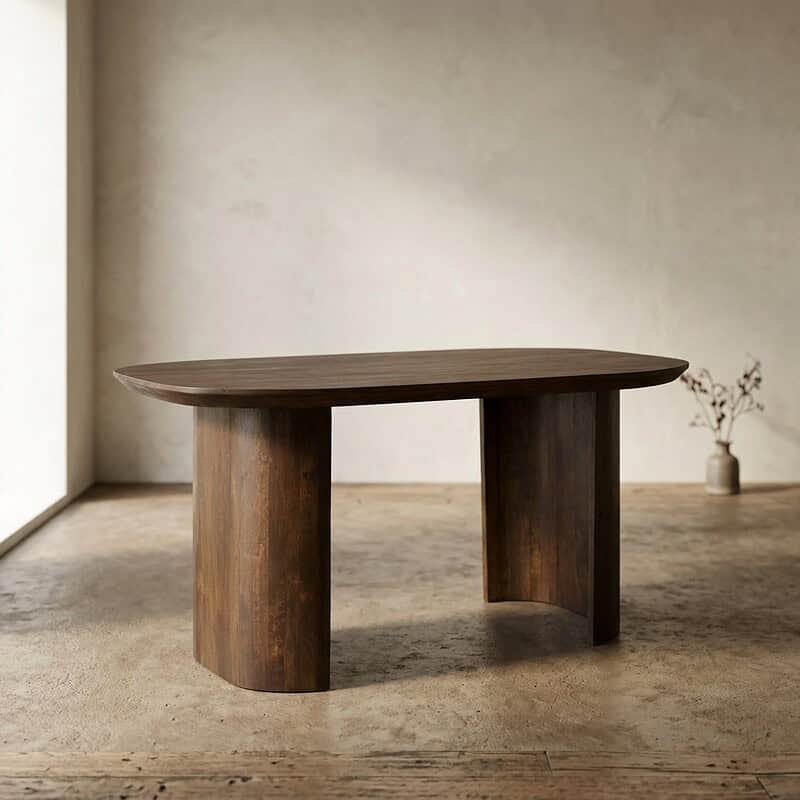 Robuuste houten eettafel van Mokana Meubelen, perfect voor moderne en landelijke interieurs, gemaakt van hoogwaardig massief hout met een strakke afwerking.
