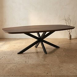 Moderne eettafel met houten blad en zwart metalen onderstel, perfect voor een stijlvolle eetkamer of woonruimte. Duurzaam en elegant design voor elke interieurstijl.