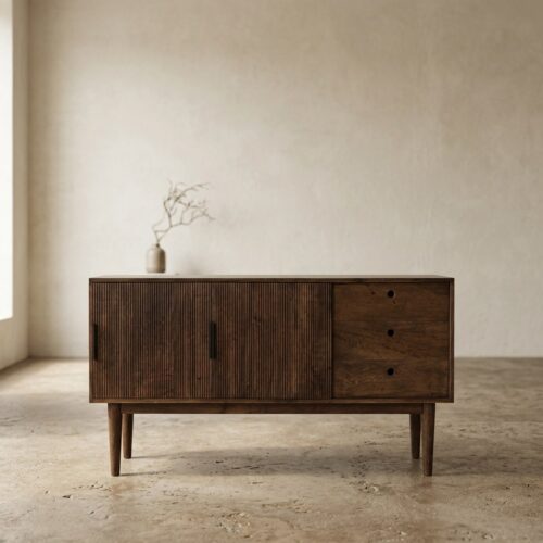Elegant houten dressoir met minimalistisch ontwerp, perfect voor moderne interieurs. Gemaakt van hoogwaardige materialen, biedt ruime opbergruimte en een strakke uitstraling.